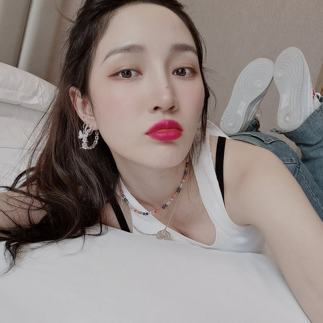 thành viên miss a bị u ở ngực  ảnh 1 thanh vien miss a bi u o nguc anh 1