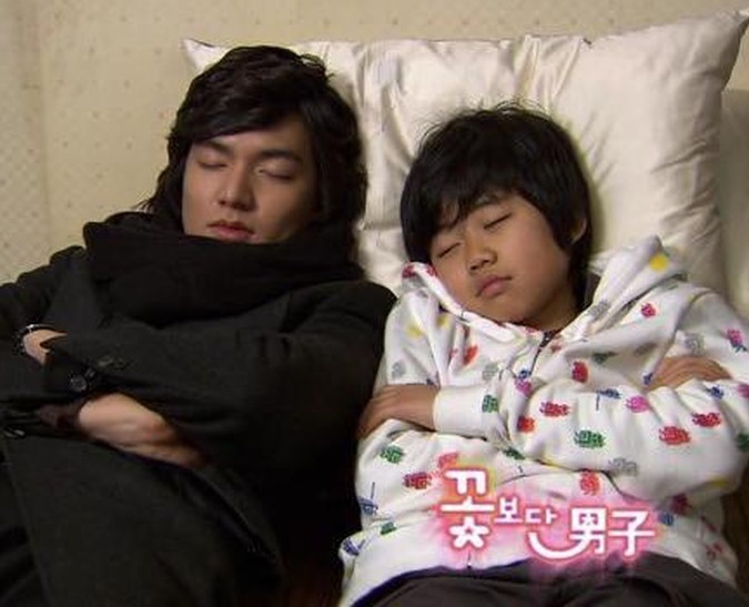 park ji bin dien trai anh 4