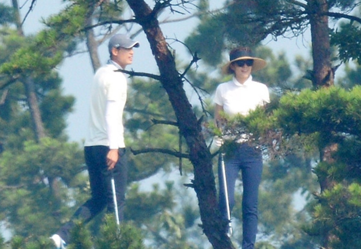 chi tiet chua biet ve cuoc hon nhan bae yong joon anh 7