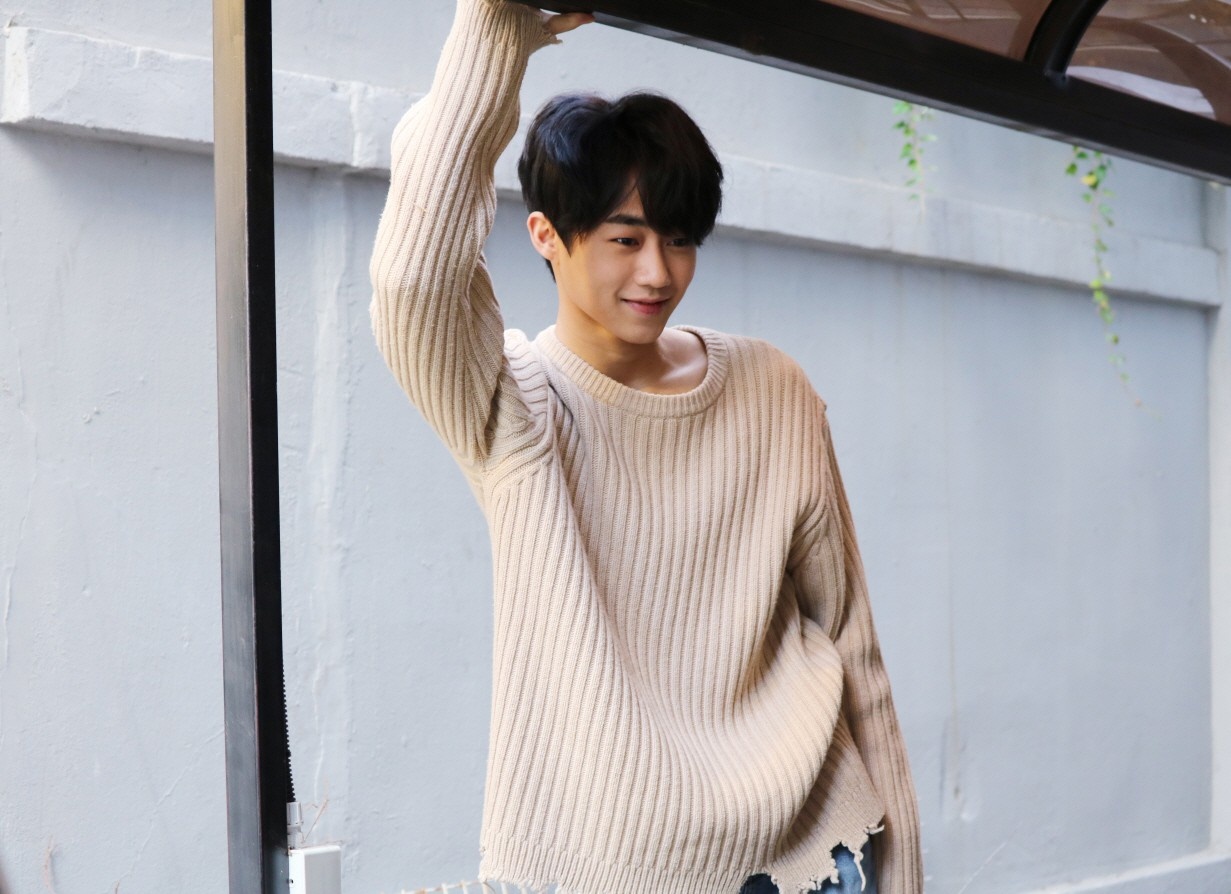 park ji bin dien trai anh 11