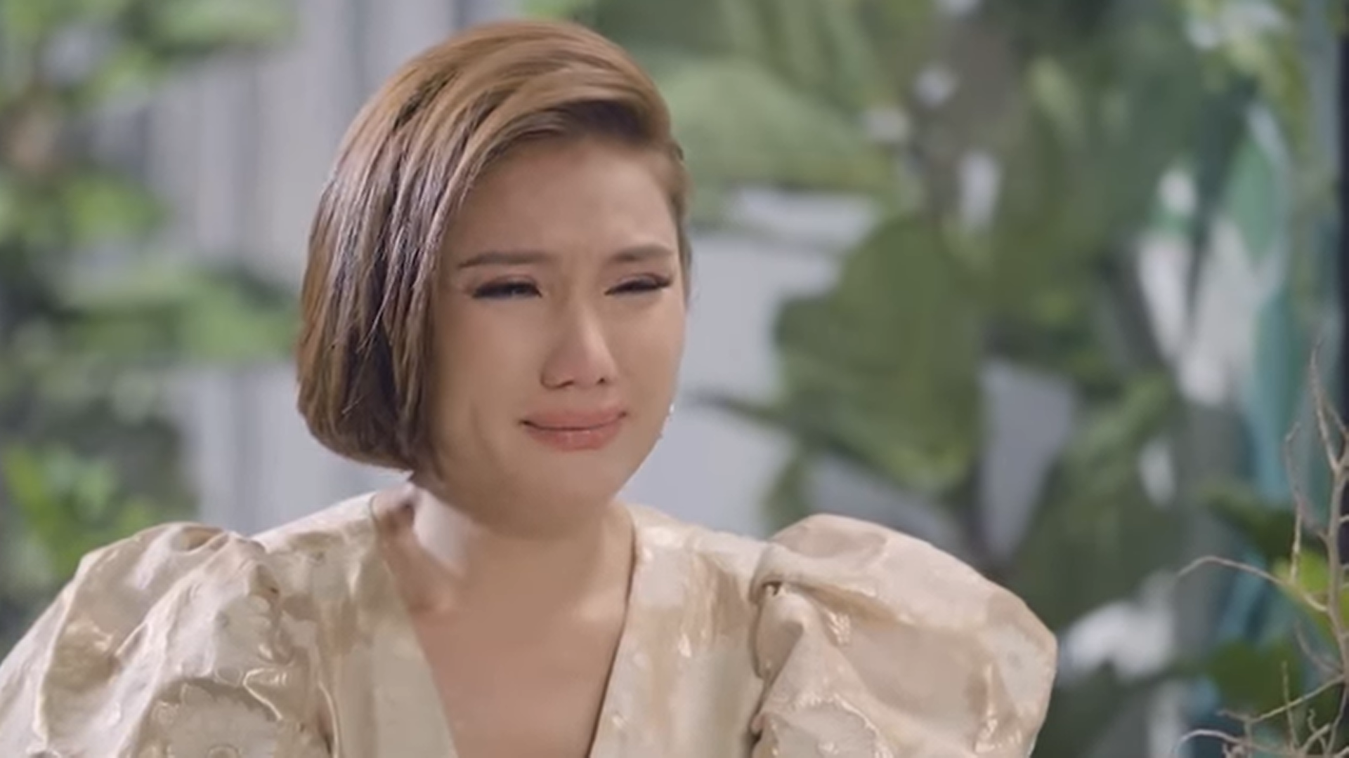 Cat Tuong bi phan ung khi ke chuyen doi tu hinh anh