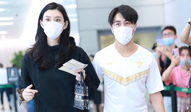 He Mong Dao va Ha Du Quan ben nhau sau tin hon nhan truc trac hinh anh