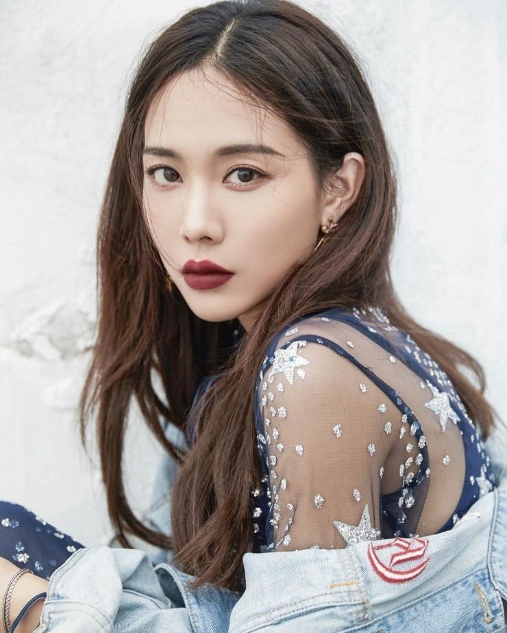 miss a đối xử bất công  ảnh 1 miss a doi xu bat cong anh 1