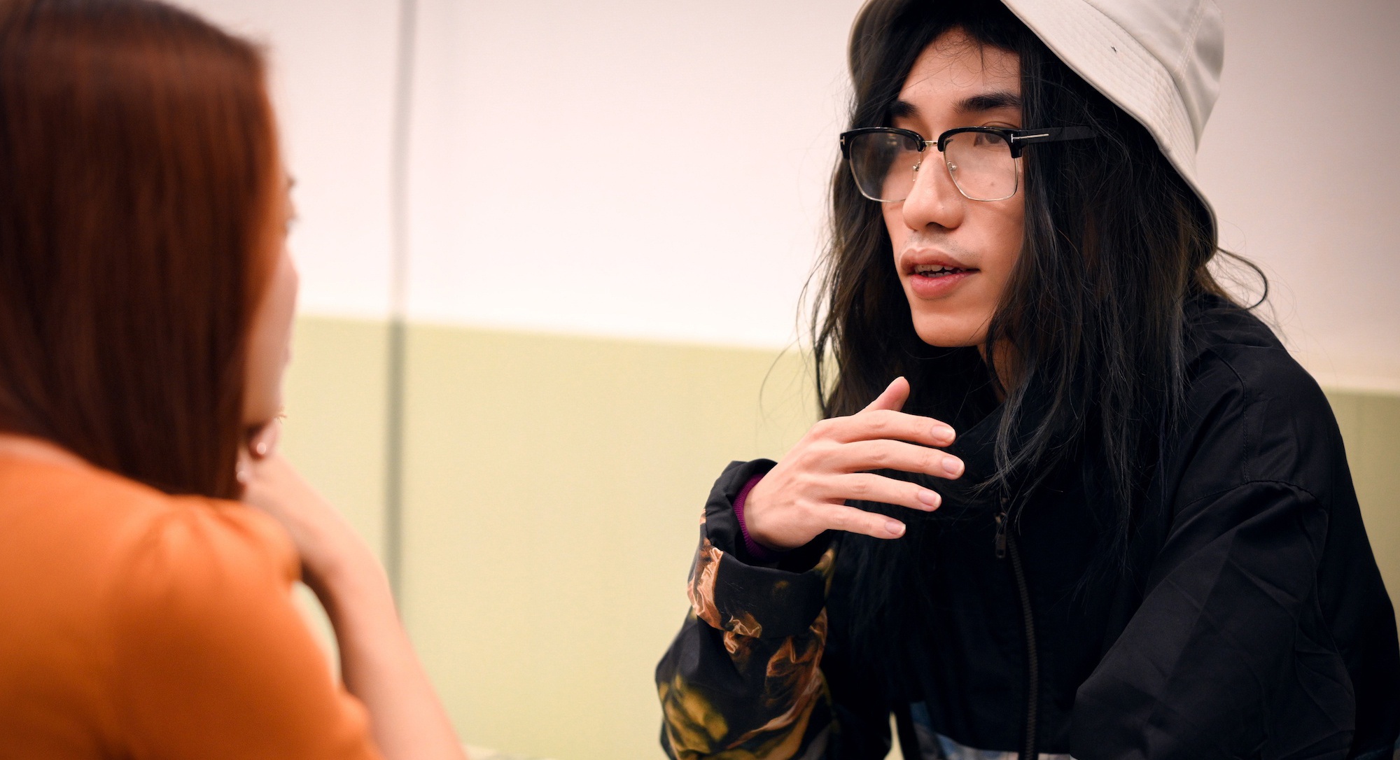 Chi Ca o King of Rap: 'Nhin toi nhu mot ba gia du moi 25 tuoi' hinh anh