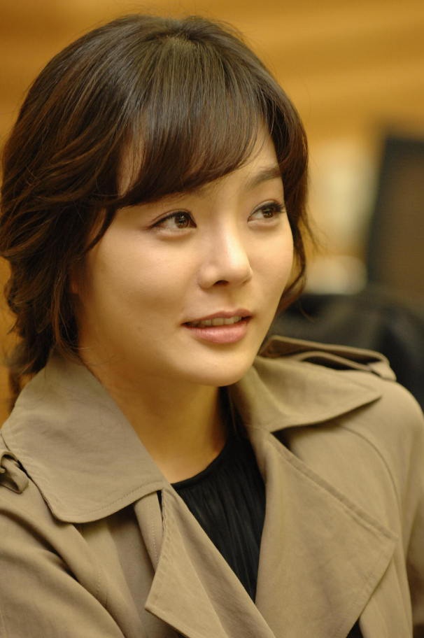 nhan sac chae rim anh 10