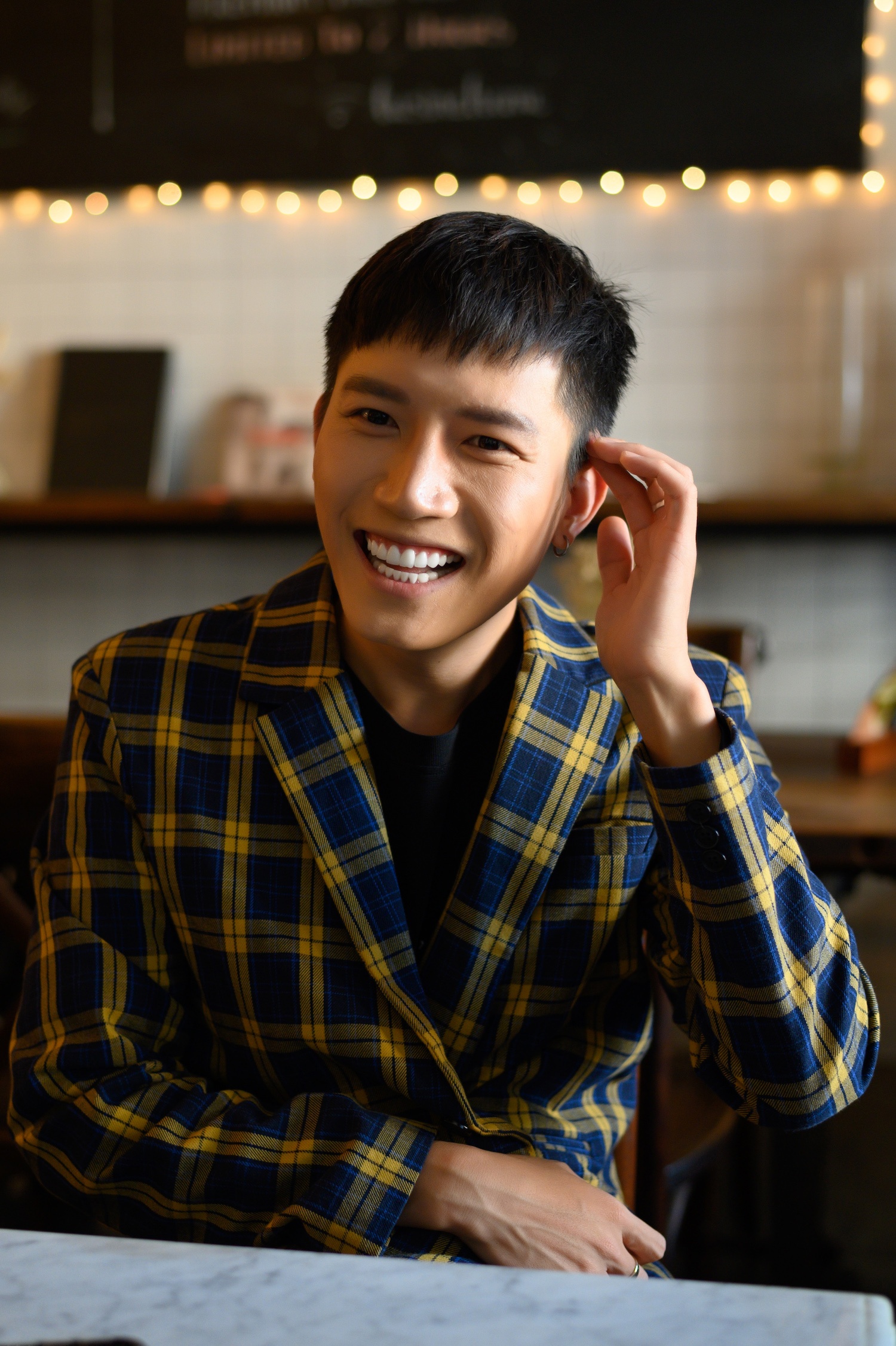 anh tu hat ho tro rap viet anh 2