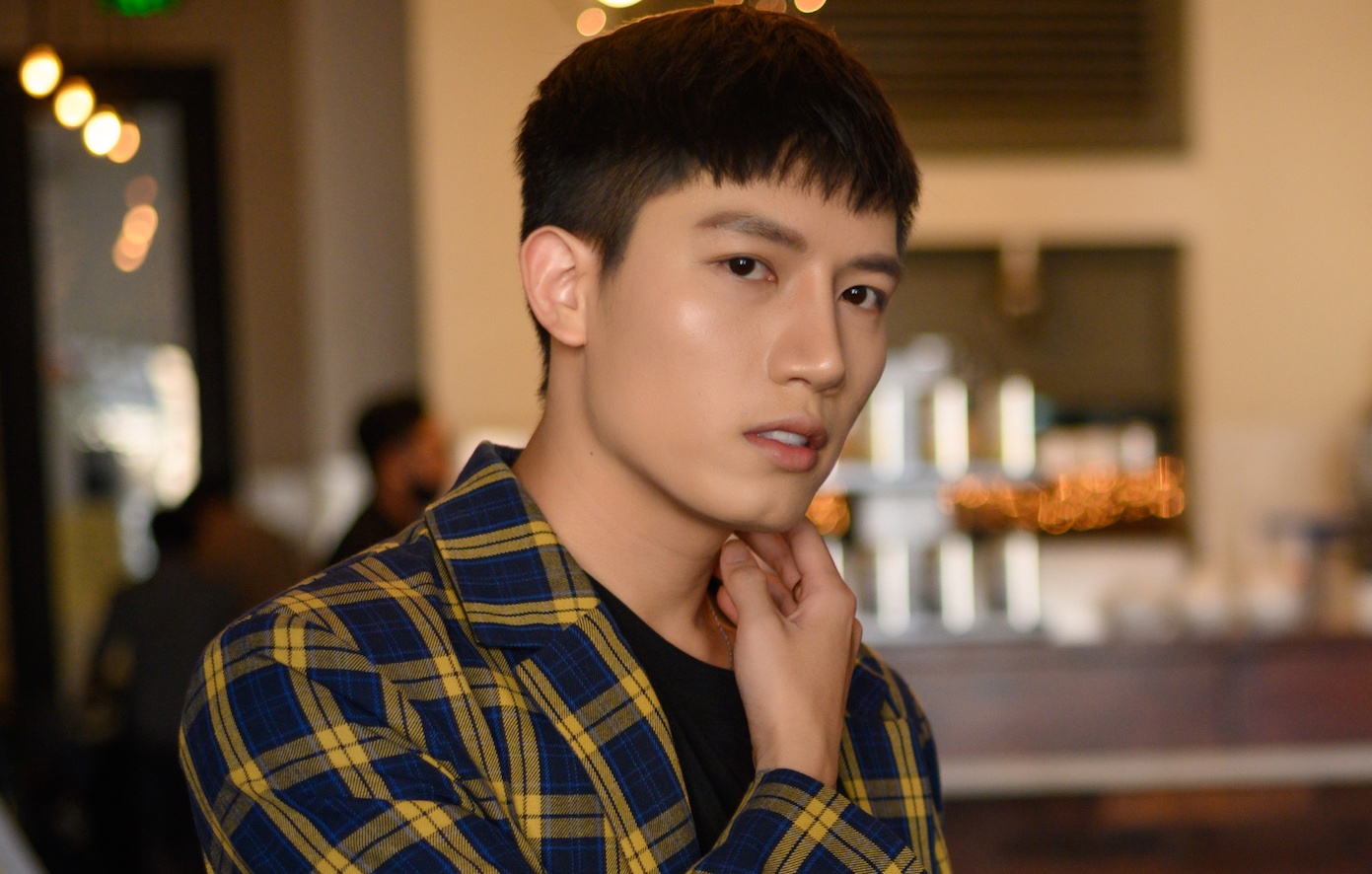 Ca si Anh Tu: 'Ghi hinh Rap Viet trong hai ngay, chi duoc ngu 3 tieng' hinh anh