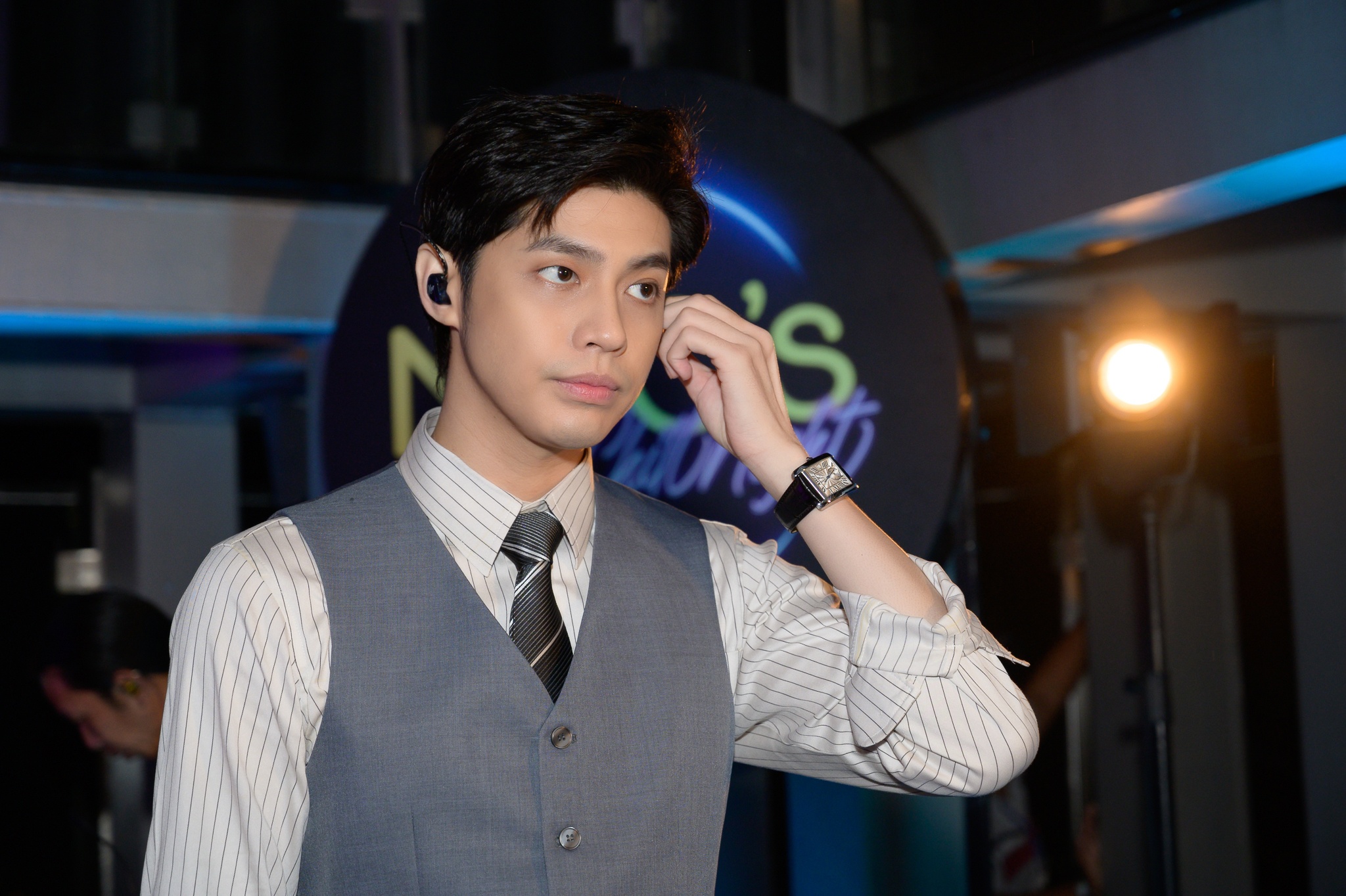 noo phuoc thinh bat hoa dong nhi anh 1