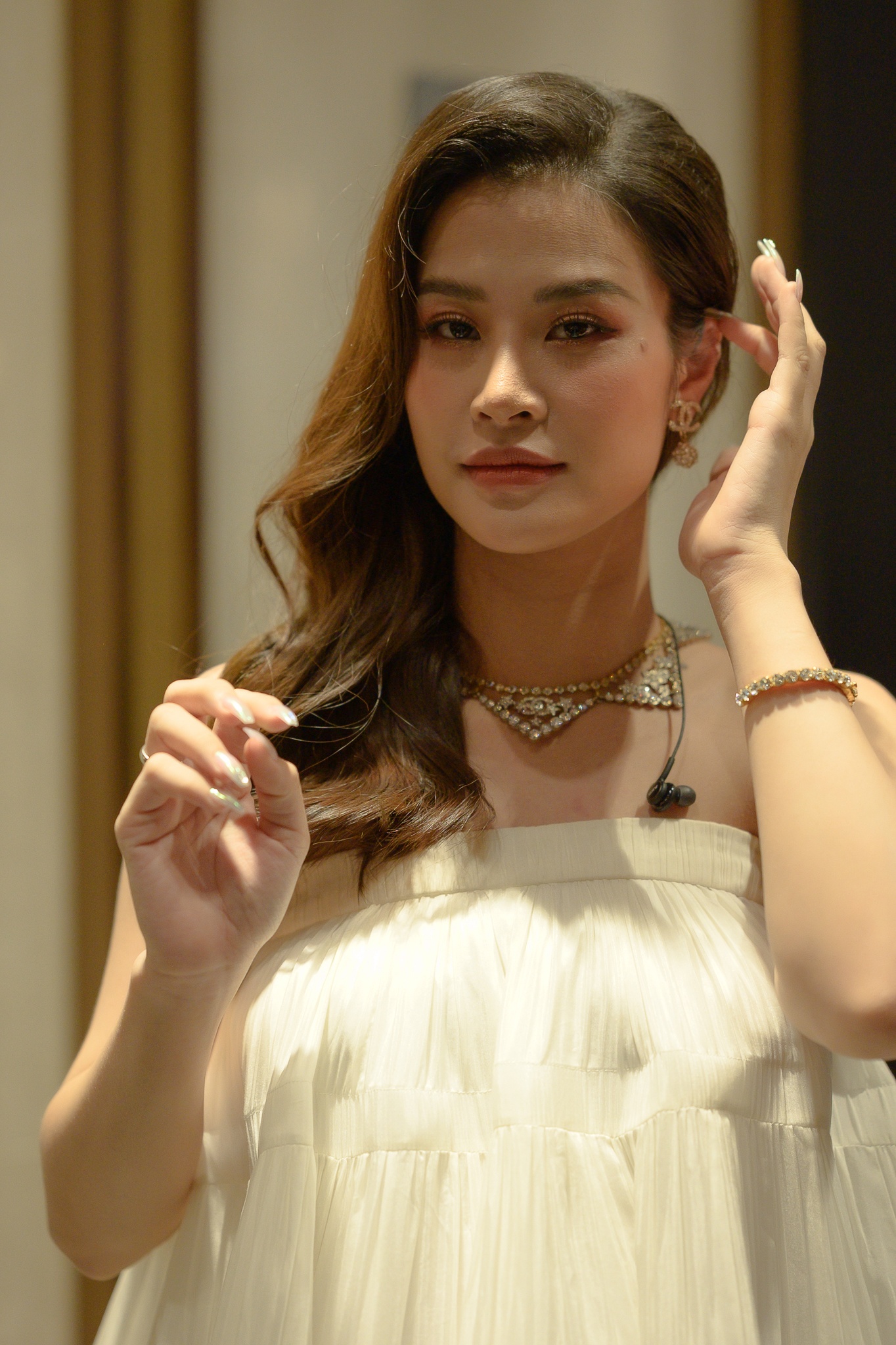 dong nhi mang giay cao got khi mang thai anh 1