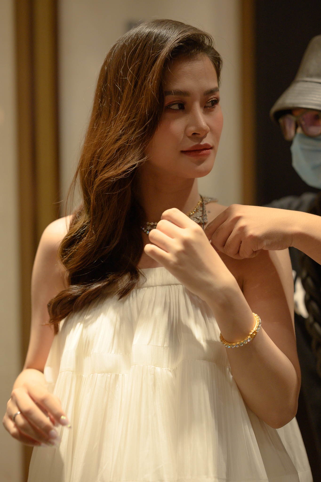 noo phuoc thinh bat hoa dong nhi anh 6