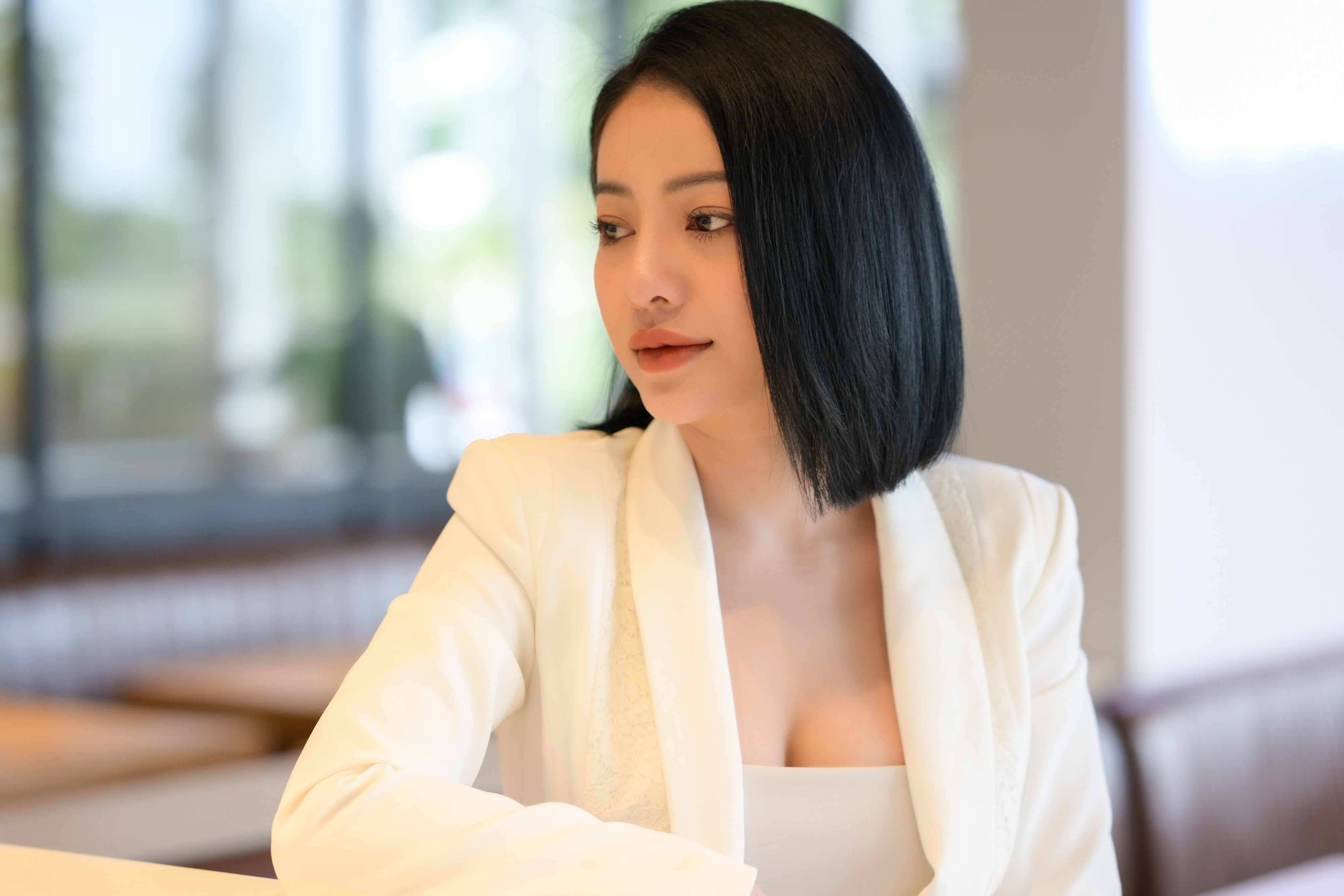 Ca si MiA: 'Moi khi toi noi co the khong sinh con, chong deu im lang' hinh anh