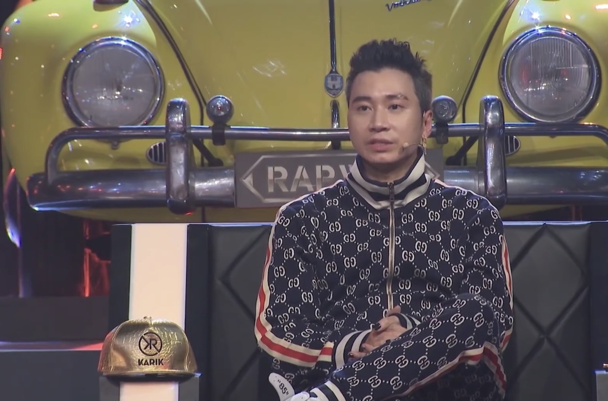 trang phuc huan luyen vien rap viet anh 3