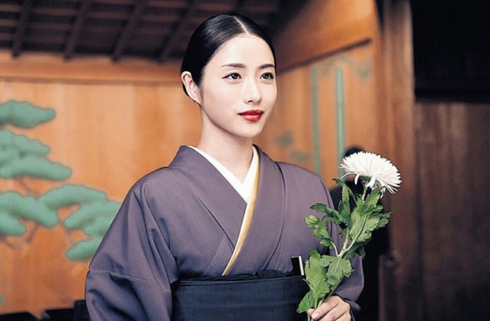 nhan sac Ishihara Satomi anh 12