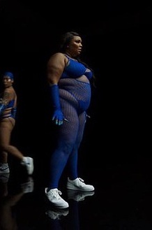 lizzo mặc bikini ảnh 2 lizzo mac bikini anh 2