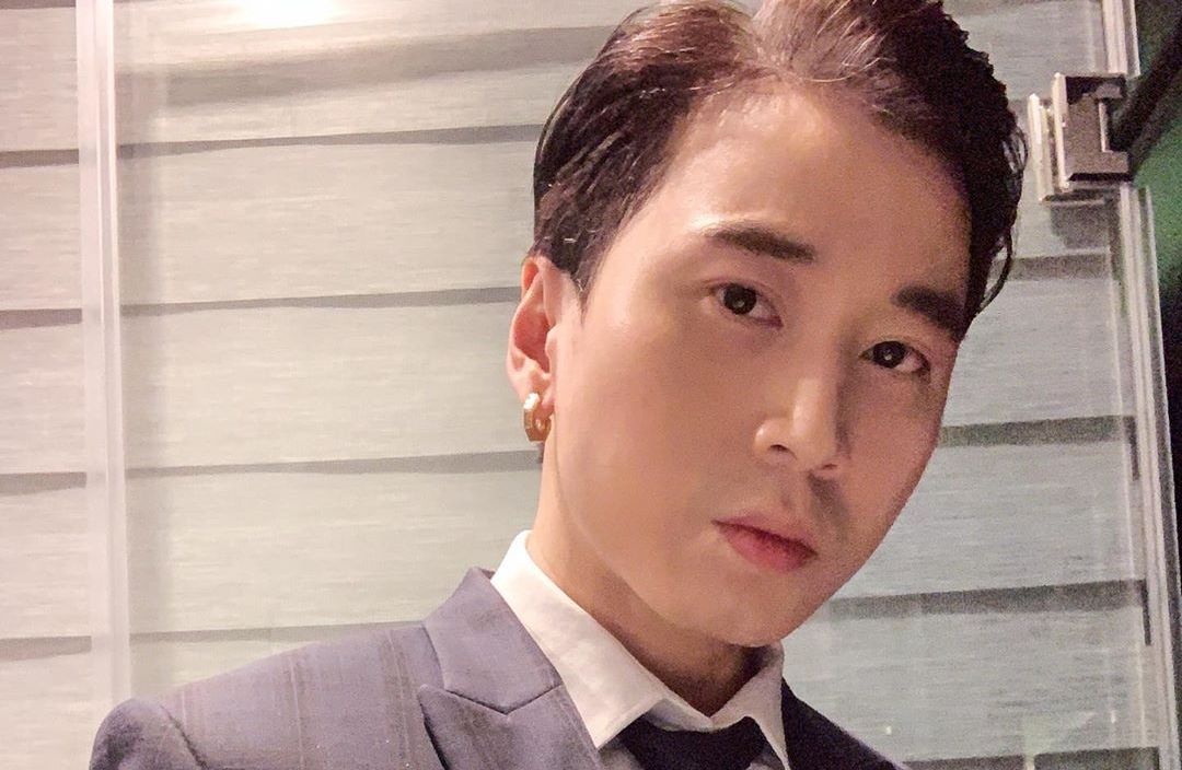 Karik tung bi goi la ‘tham hoa am nhac’ hinh anh