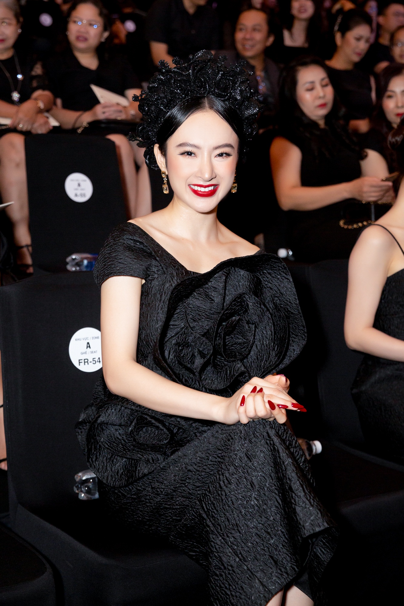 nhan sac angela phuong trinh anh 2