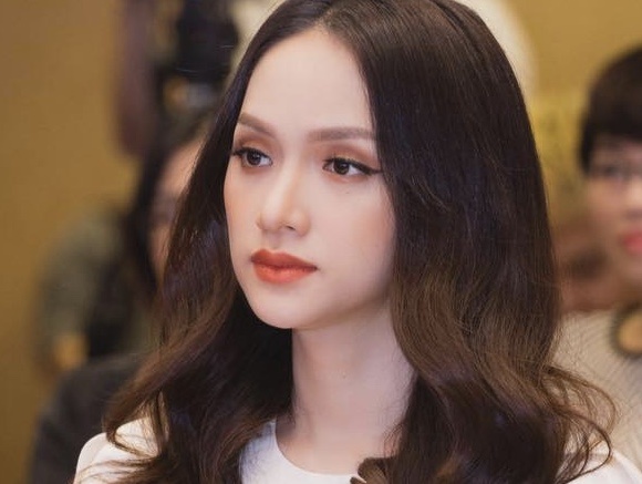 Tu vu Huong Giang, khan gia se khat khe hon voi nghe si? hinh anh