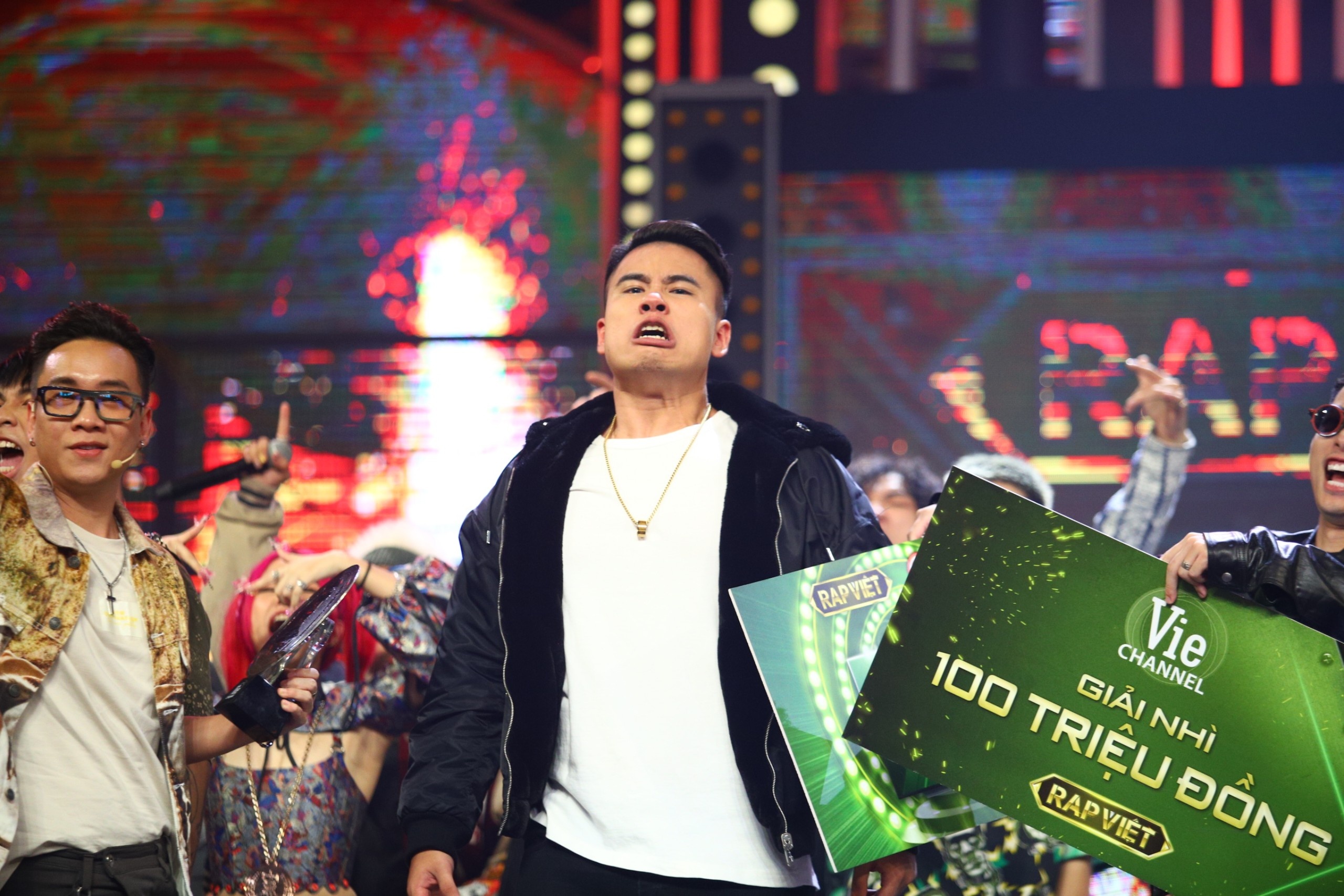 khoanh khac chung ket rap viet anh 6