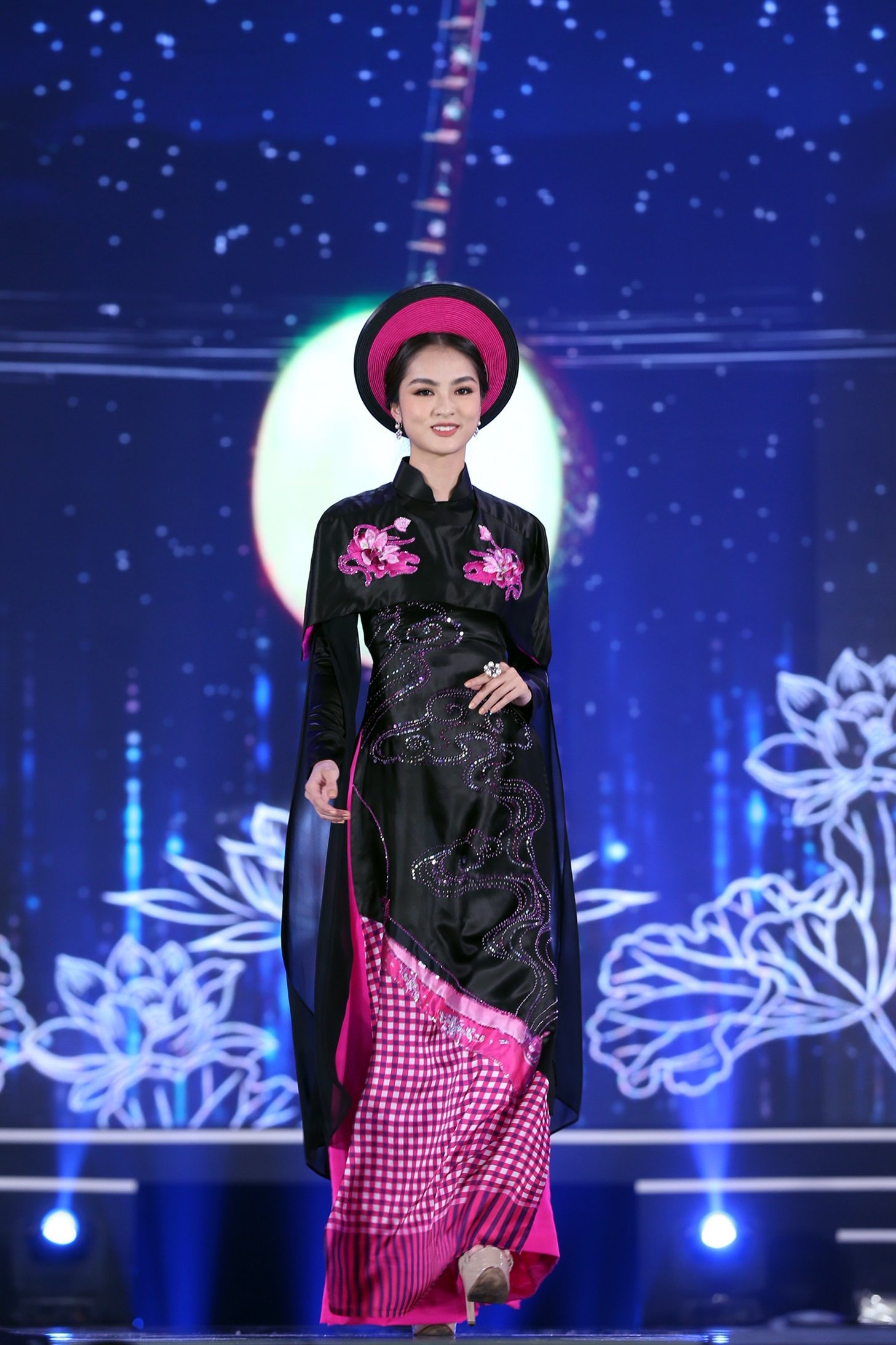 hoa hậu việt nam 2020 thi áo dài ảnh 12 hoa hau viet nam 2020 thi ao dai anh 12