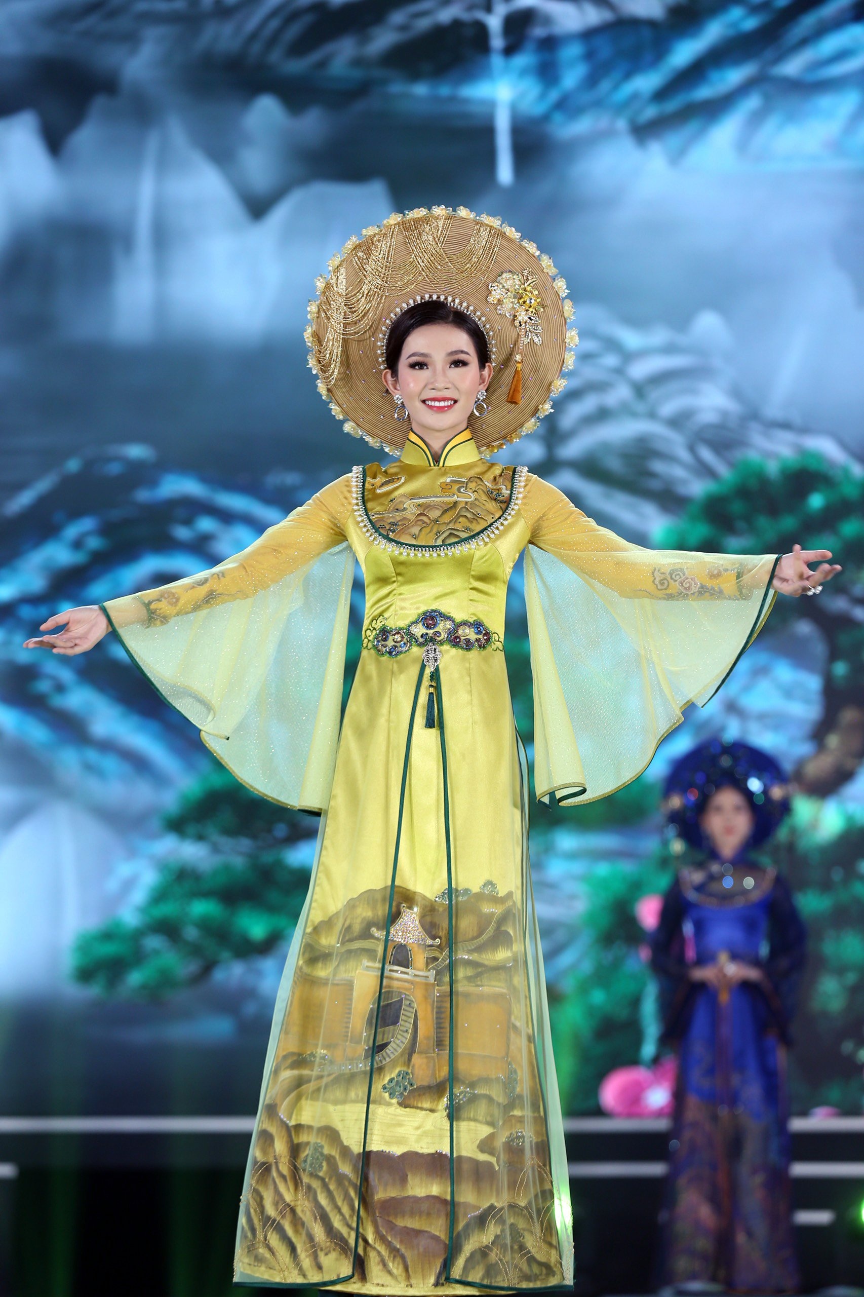 hoa hậu việt nam 2020 thi áo dài ảnh 17 hoa hau viet nam 2020 thi ao dai anh 17