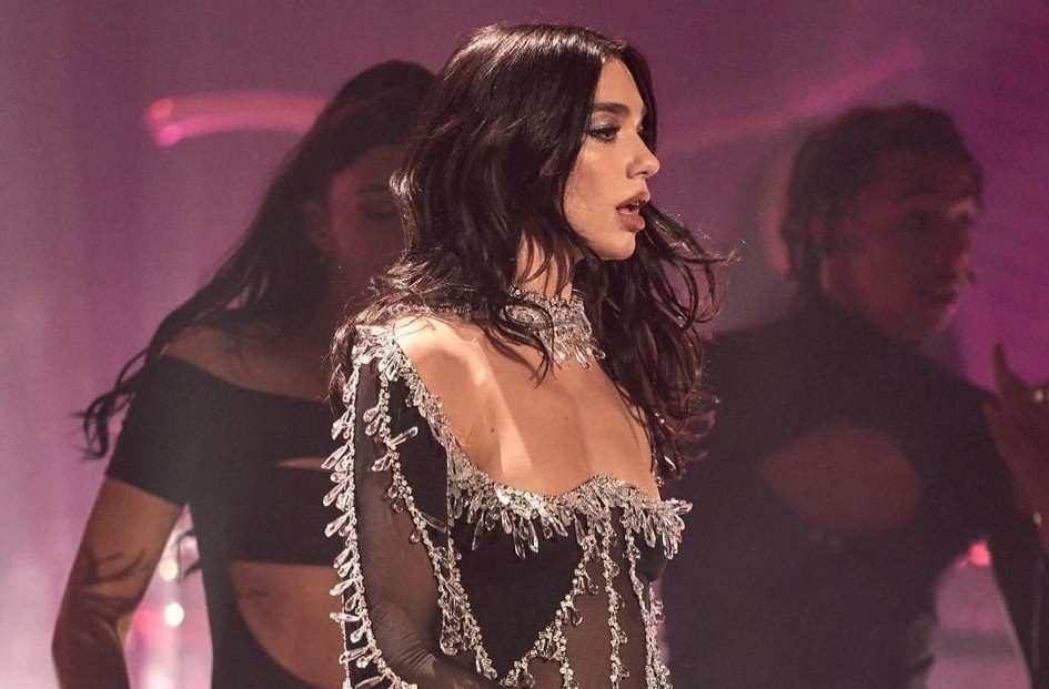 Sac voc goi cam cua Dua Lipa hinh anh