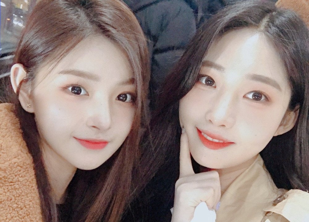 Hai nu than tuong Han mac Covid-19 hinh anh