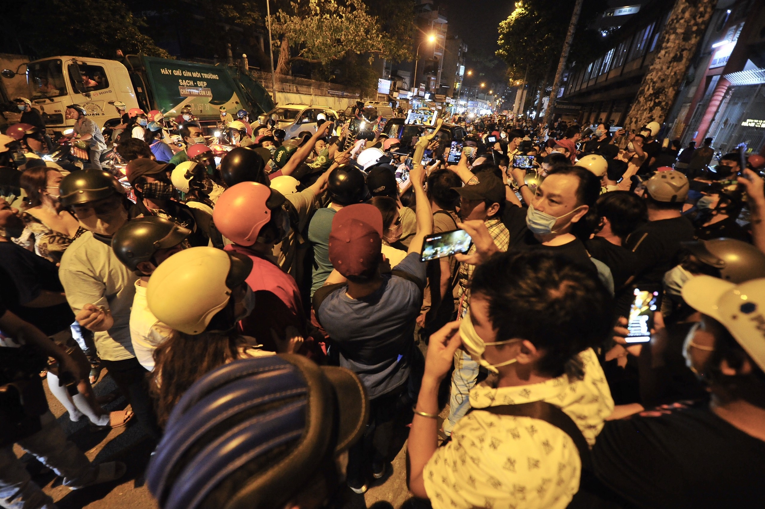 danh hai chi tai qua doi anh 1