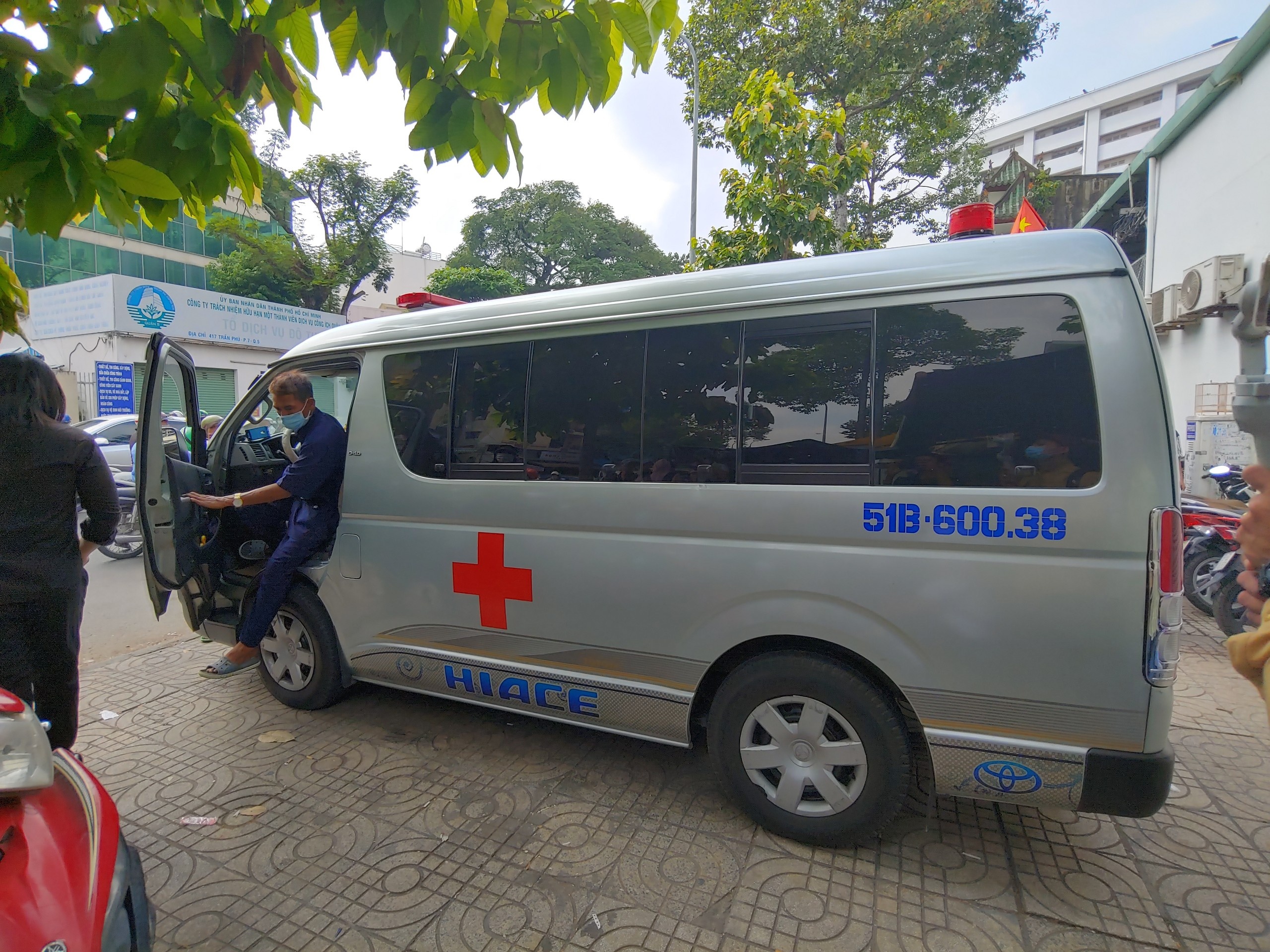 chi tai qua doi anh 4