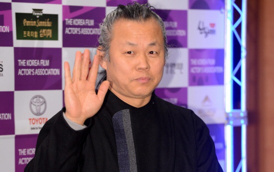 Dao dien Kim Ki Duk qua doi vi mac Covid-19 hinh anh