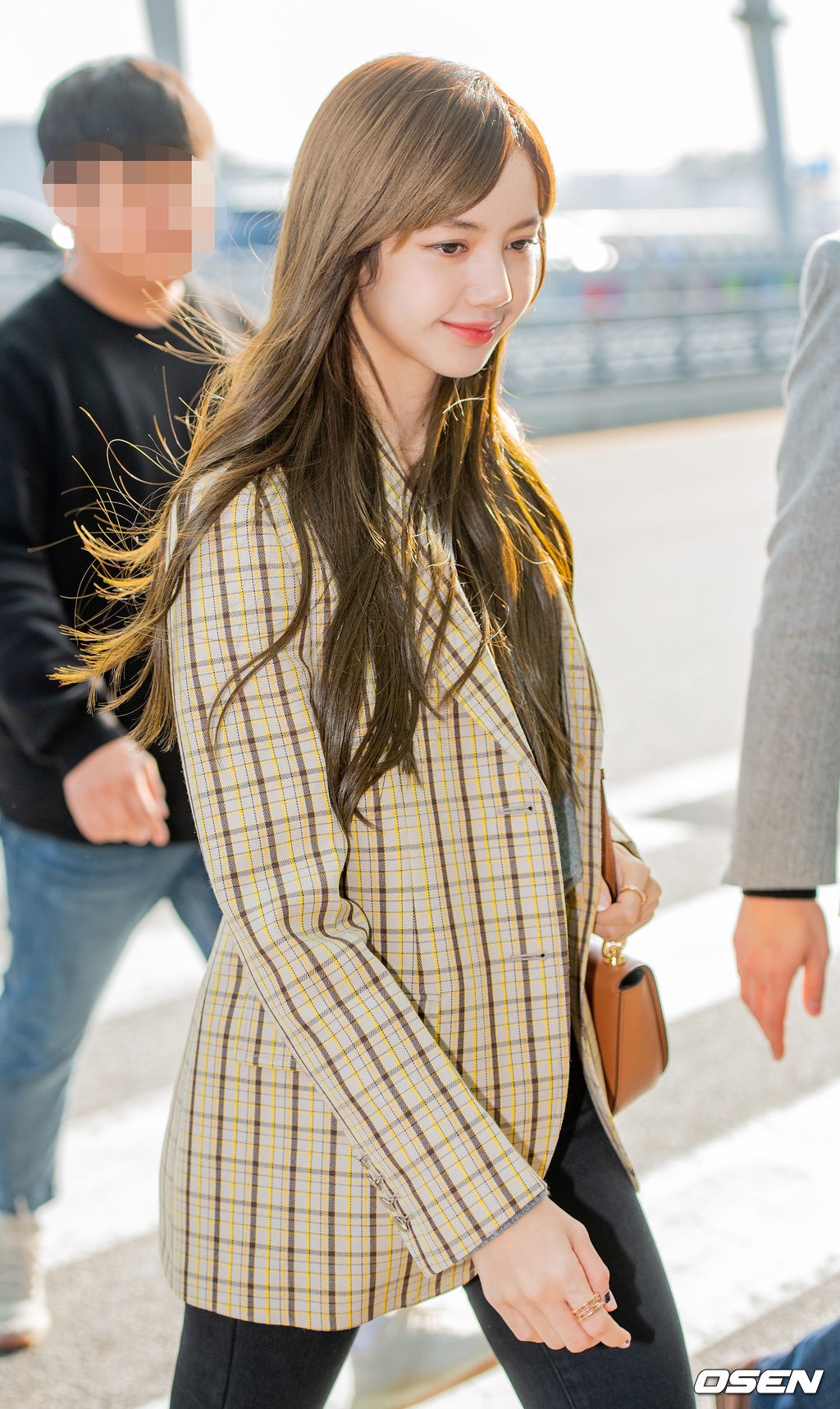 lisa ven toc mai anh 9