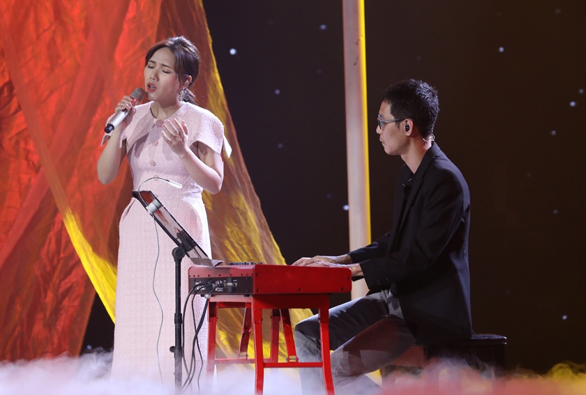 thùy chi ngừng đi hát  ảnh 2 thuy chi ngung di hat anh 2