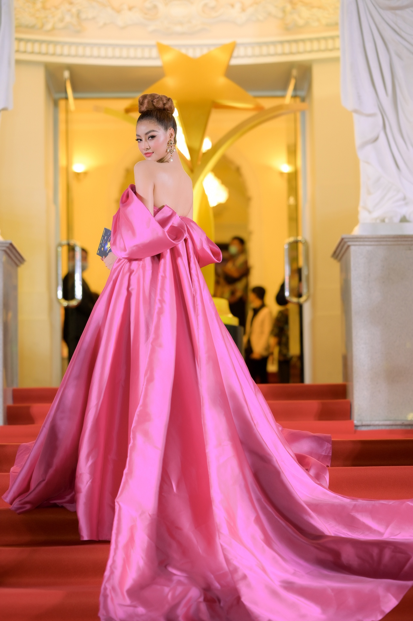 dàn hoa hậu á hậu dự thảm đỏ ảnh 4 dan hoa hau a hau du tham do anh 4