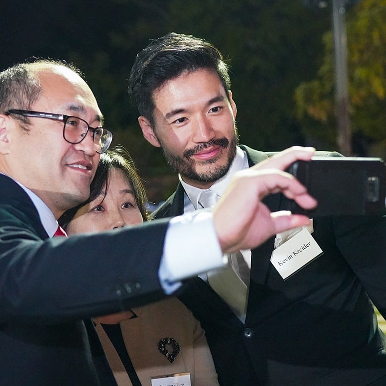 dàn cast bling empire ảnh 15 dan cast bling empire anh 15