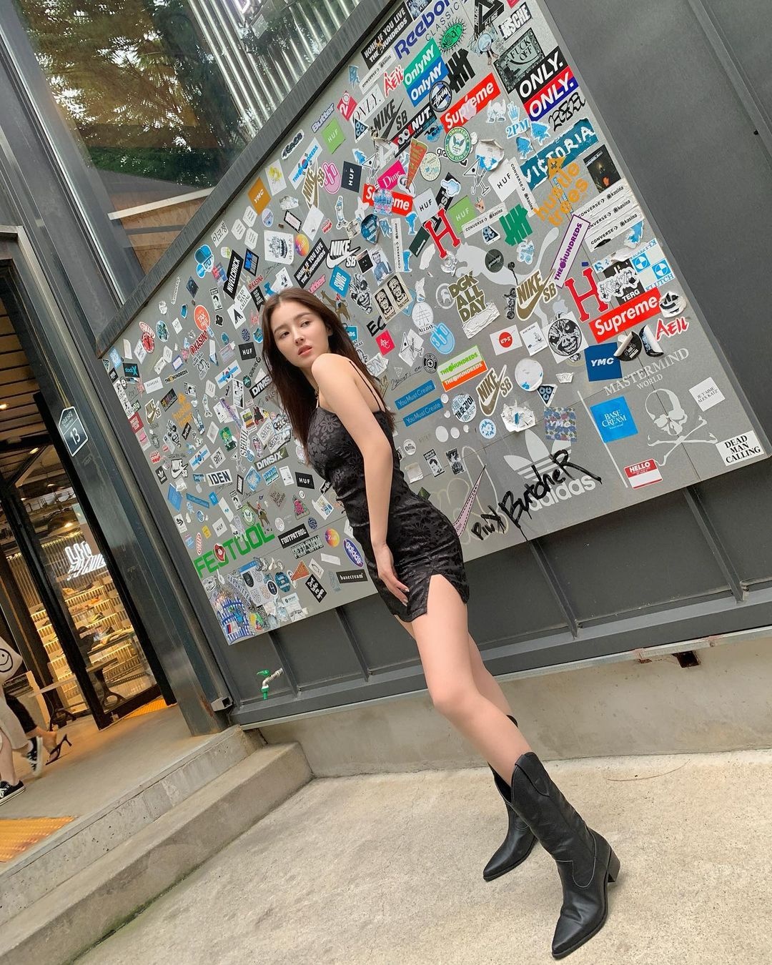 nancy bi chup len anh 14