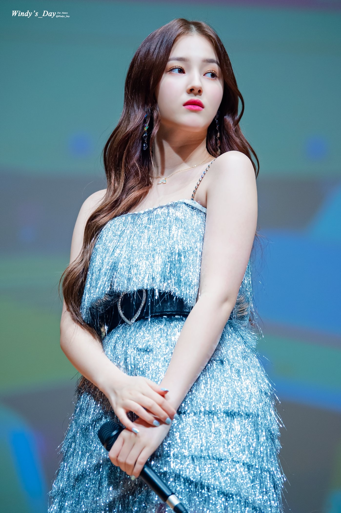 nancy bi phat tan anh nhay cam anh 1