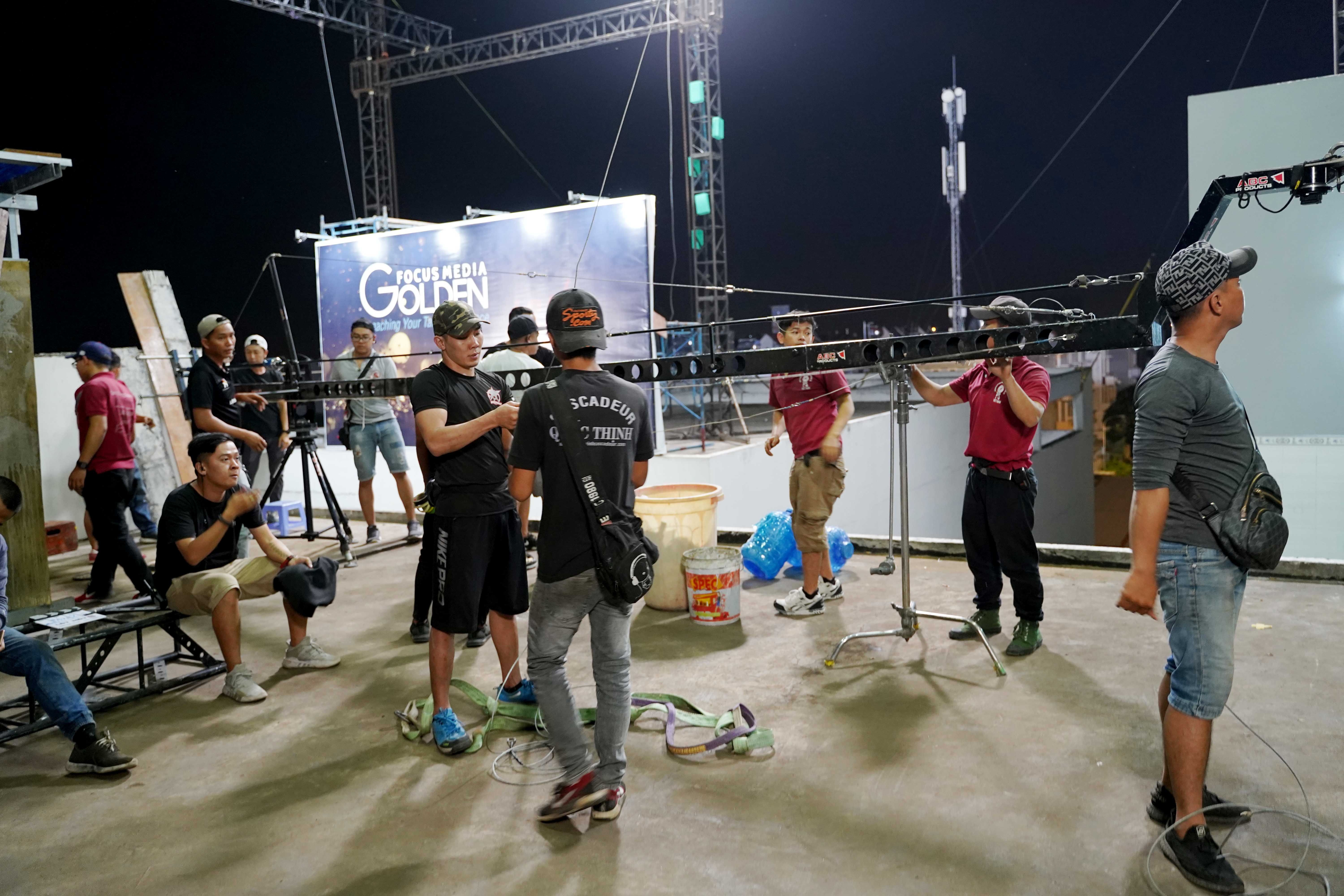 hau truong phim lat mat anh 8