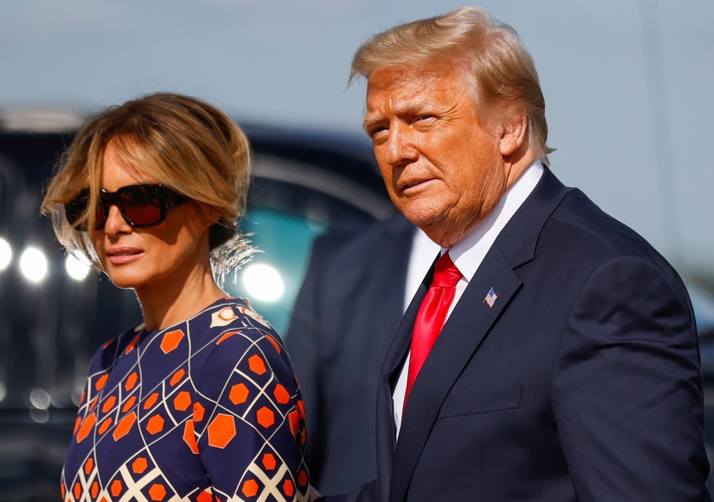 Bai hat nao duoc phat khi ong Donald Trump roi Nha Trang? hinh anh