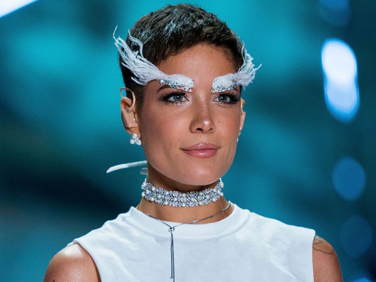 halsey mang bau anh 2