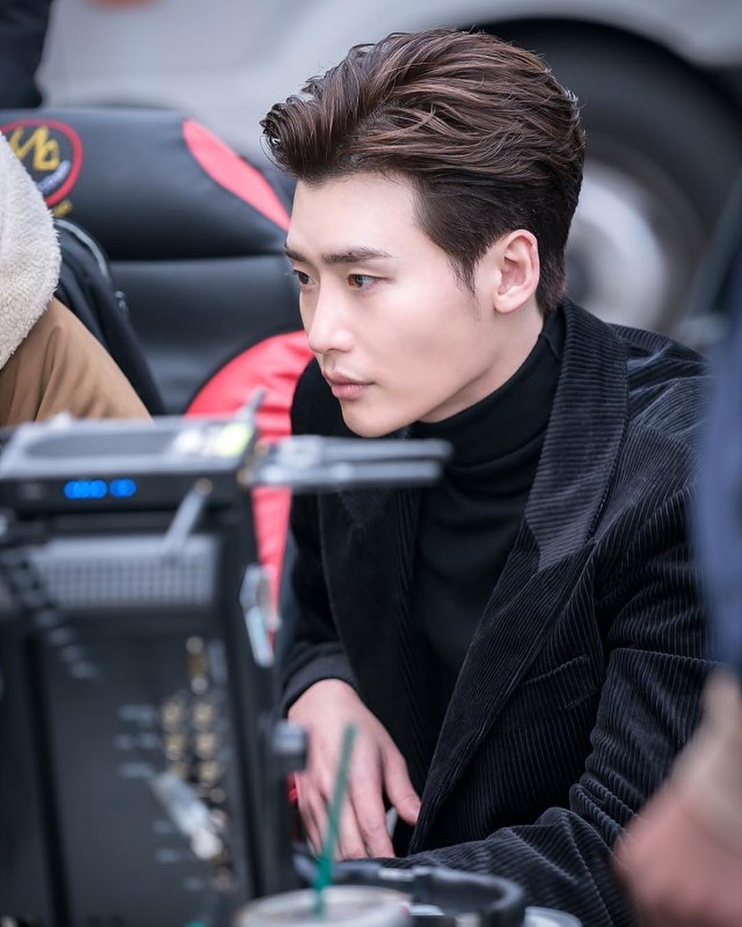 ngoại hình khác lạ lee jong suk ảnh 12 ngoai hinh khac la lee jong suk anh 12