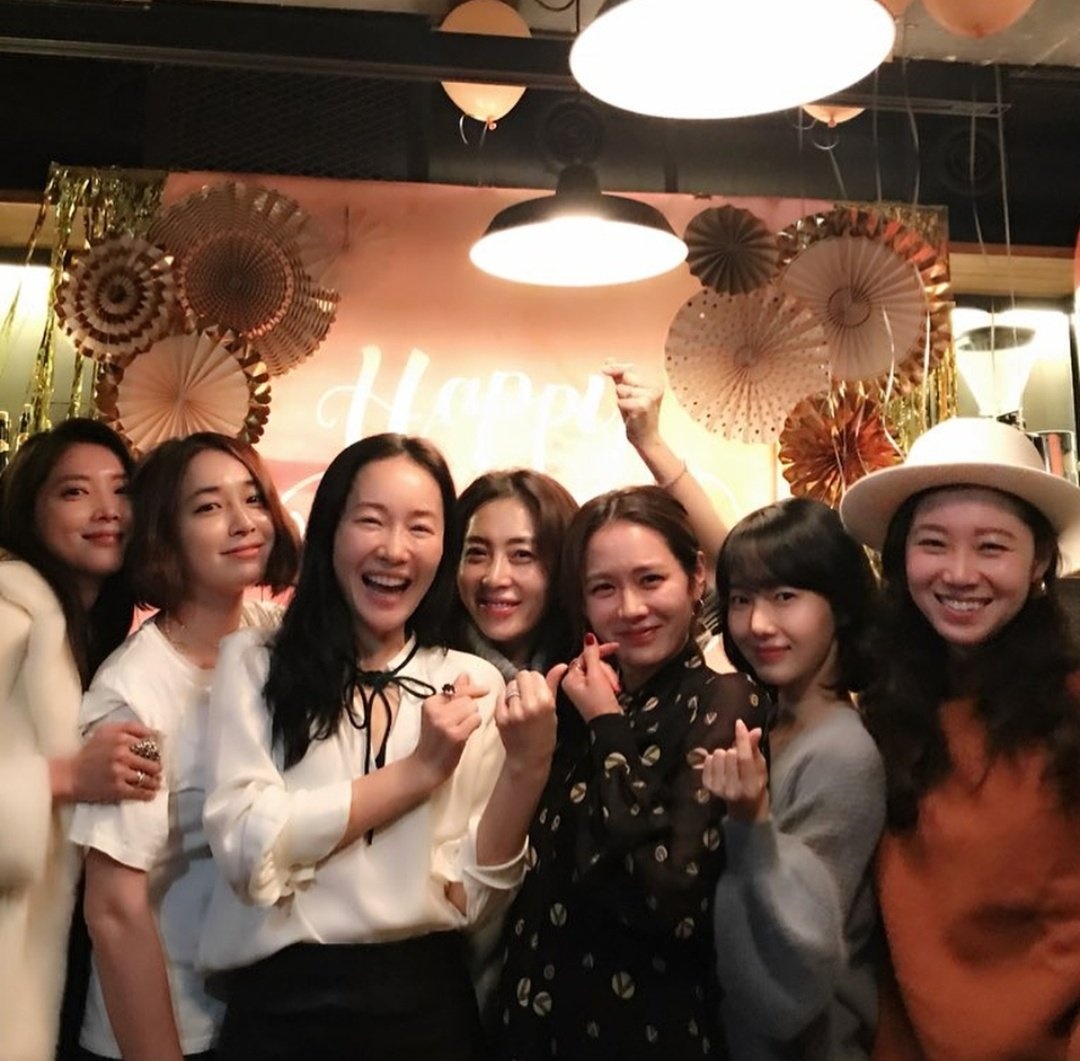 nhom ban than son ye jin anh 2