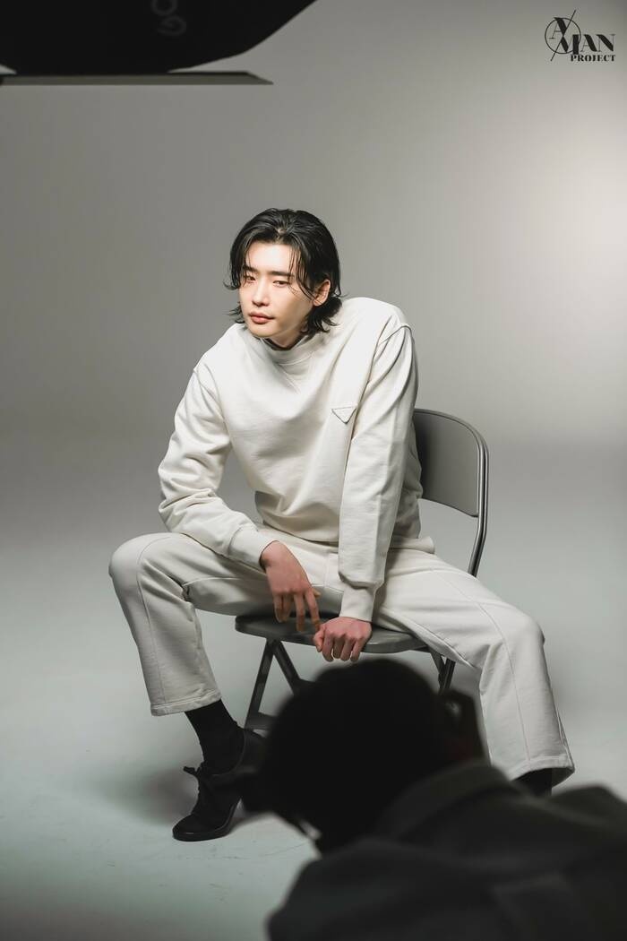 ngoại hình khác lạ lee jong suk ảnh 6 ngoai hinh khac la lee jong suk anh 6