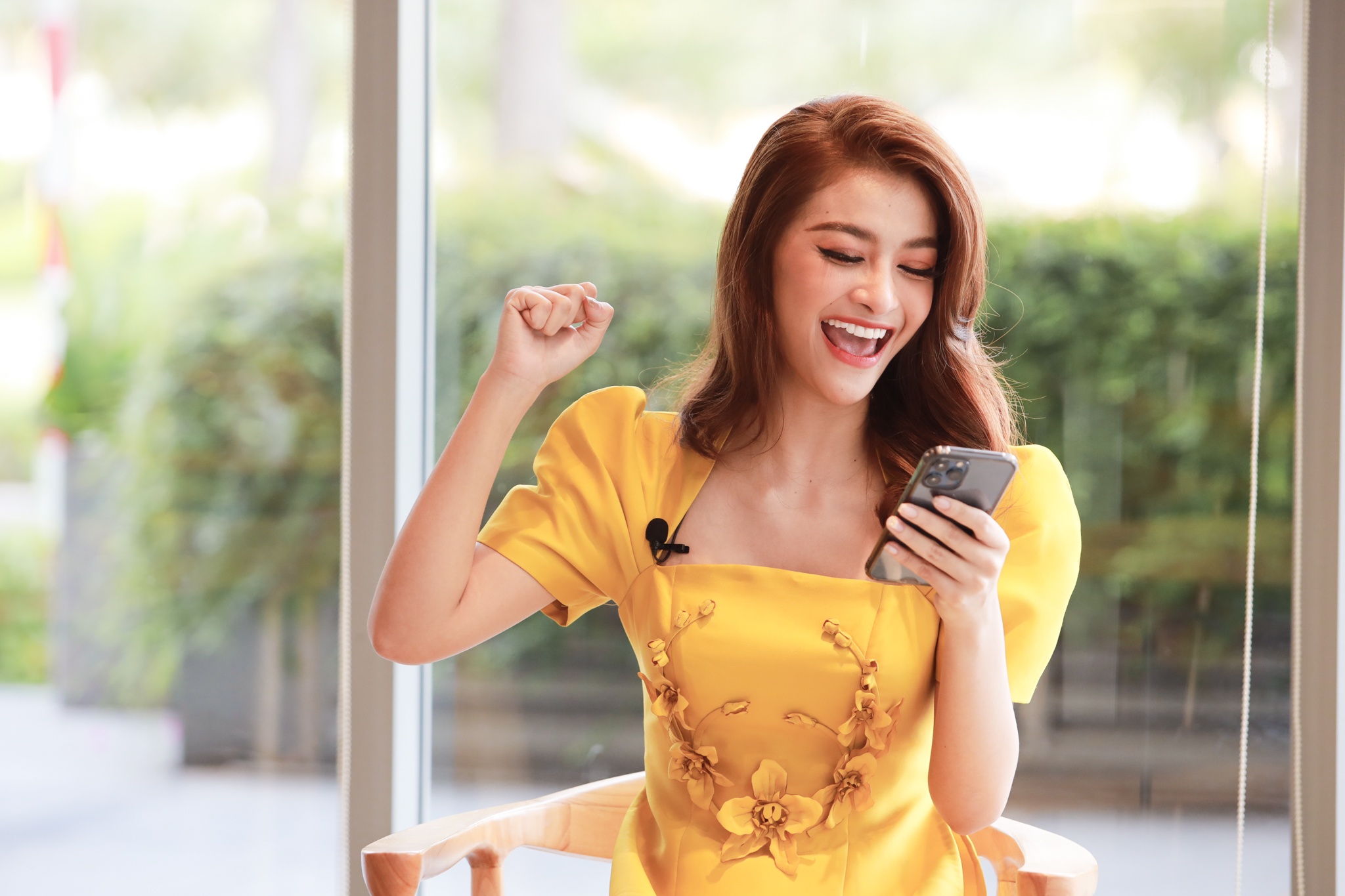 A hau Kieu Loan rap 'Mot cu lua' mung nam moi hinh anh