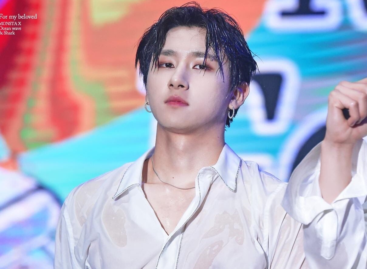 Rapper Han bi chi trich xuc pham ton giao hinh anh