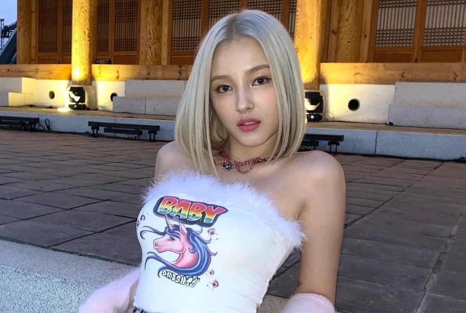 dien vien han dat may quay len nha ve sinh nu anh 2