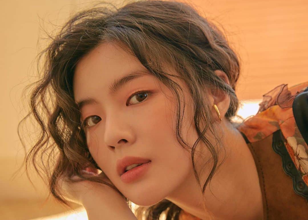 Ban gai Lee Kwang Soo giong Song Hye Kyo va Irene hinh anh