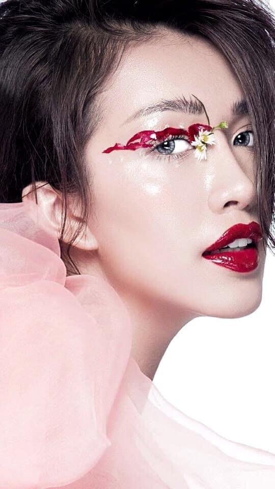 chuyen gia trang diem minh loc qua doi anh 35