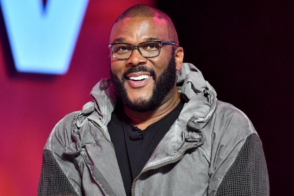 Ty phu dung sau Meghan Markle va Harry hinh anh