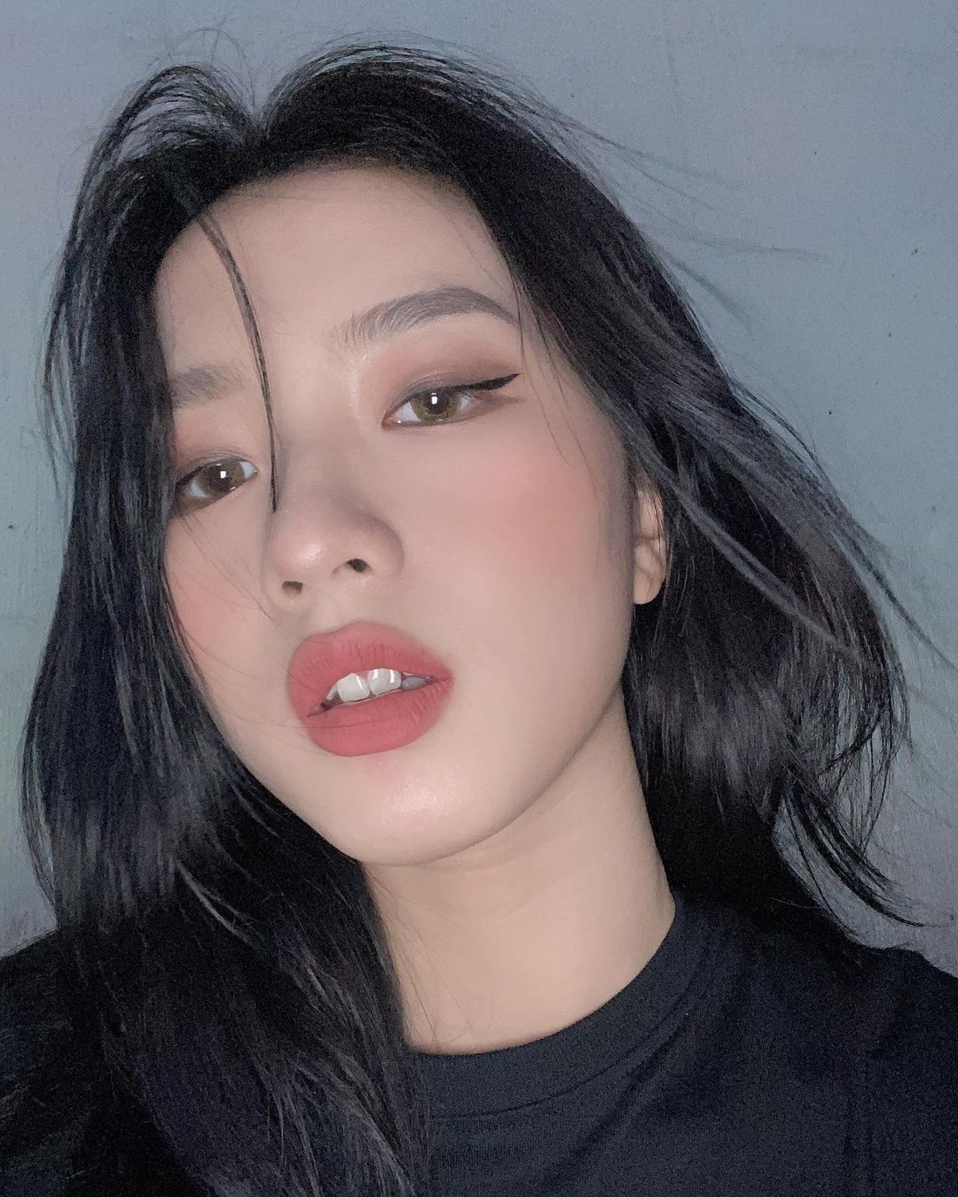 vũ công nữ giống lisa ảnh 2 vu cong nu giong lisa anh 2