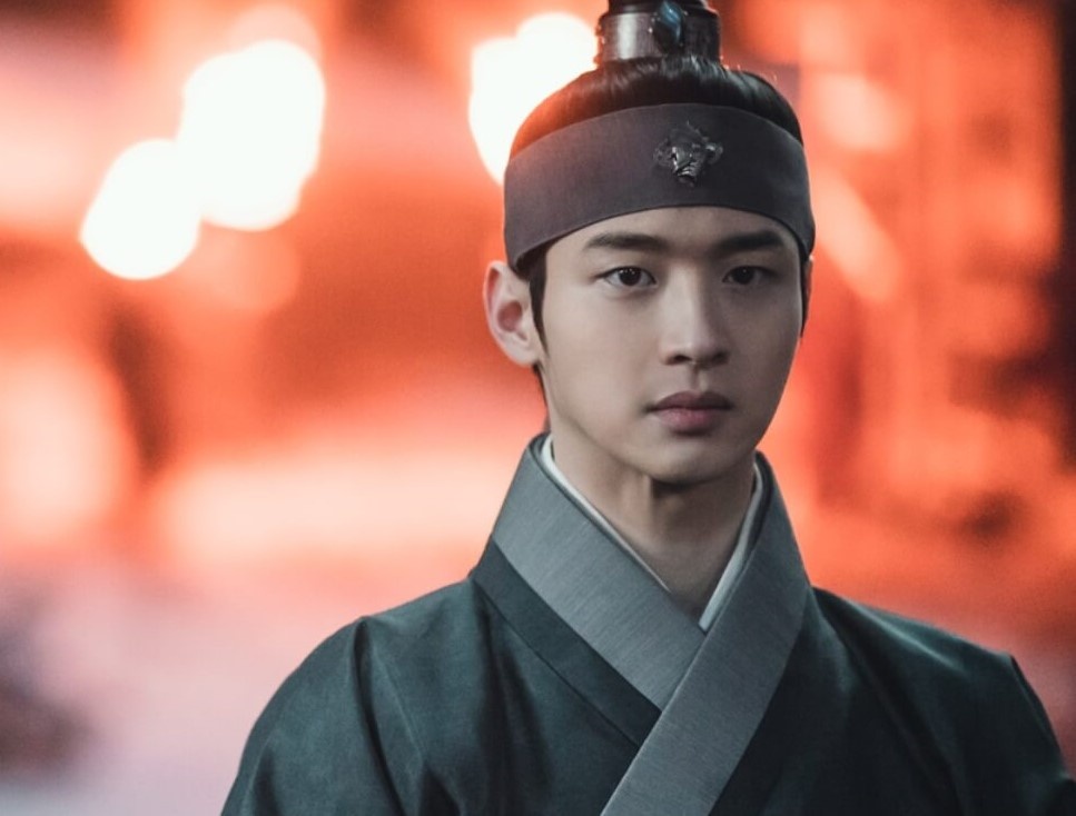 Nam dien vien tu nhan 'ngu ngoc' khi dong phim xuyen tac lich su hinh anh