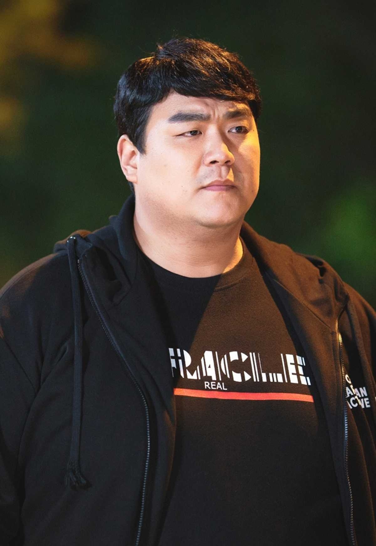 dien vien money heist ban han anh 11